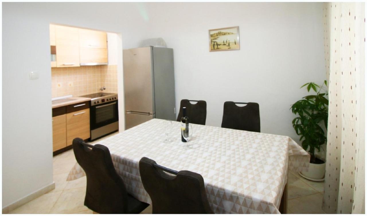 Apartments And Rooms Mirja-Parking Primošten Zewnętrze zdjęcie