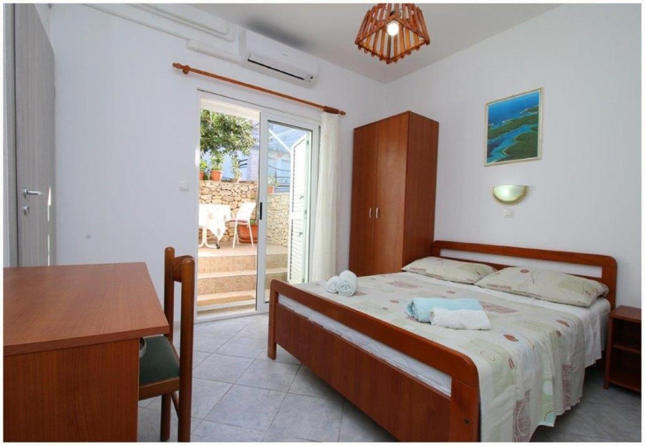 Apartments And Rooms Mirja-Parking Primošten Zewnętrze zdjęcie