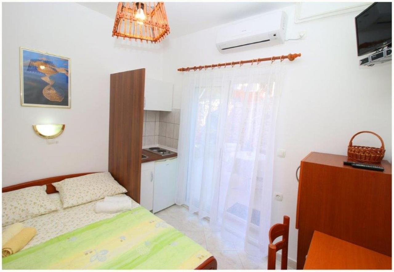 Apartments And Rooms Mirja-Parking Primošten Zewnętrze zdjęcie