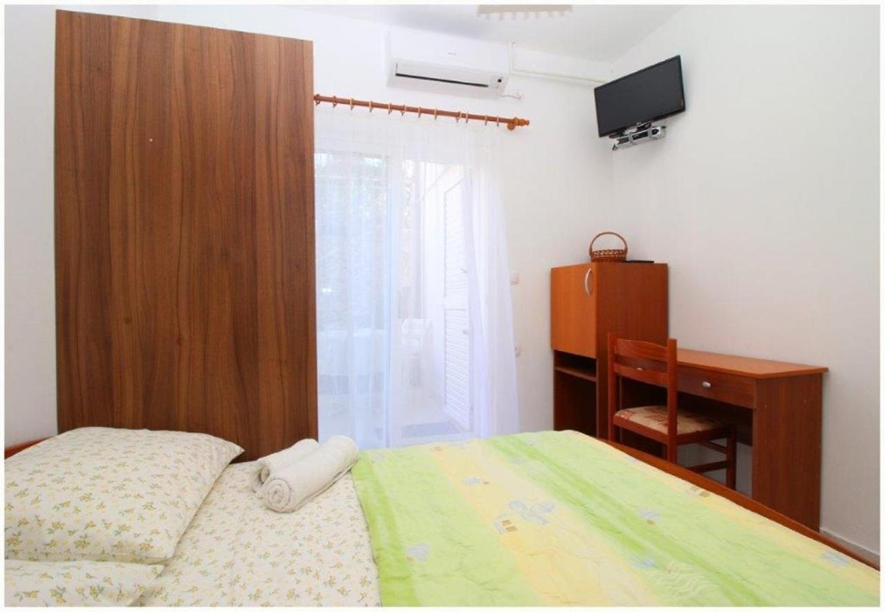 Apartments And Rooms Mirja-Parking Primošten Zewnętrze zdjęcie